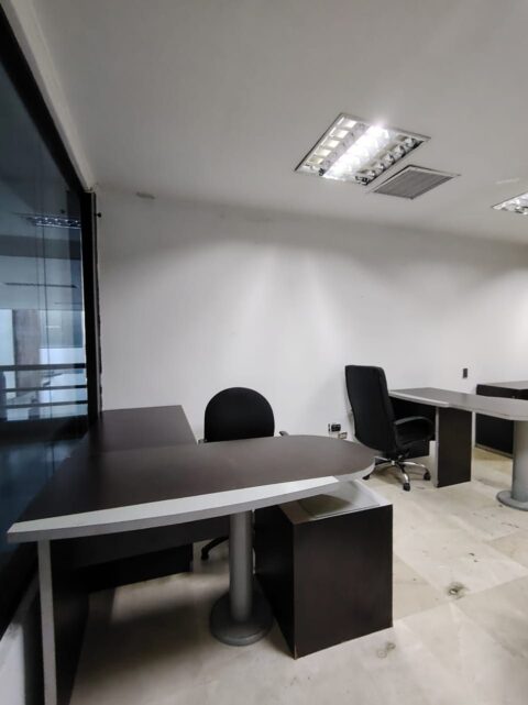 Detalles del mobiliario de la oficina